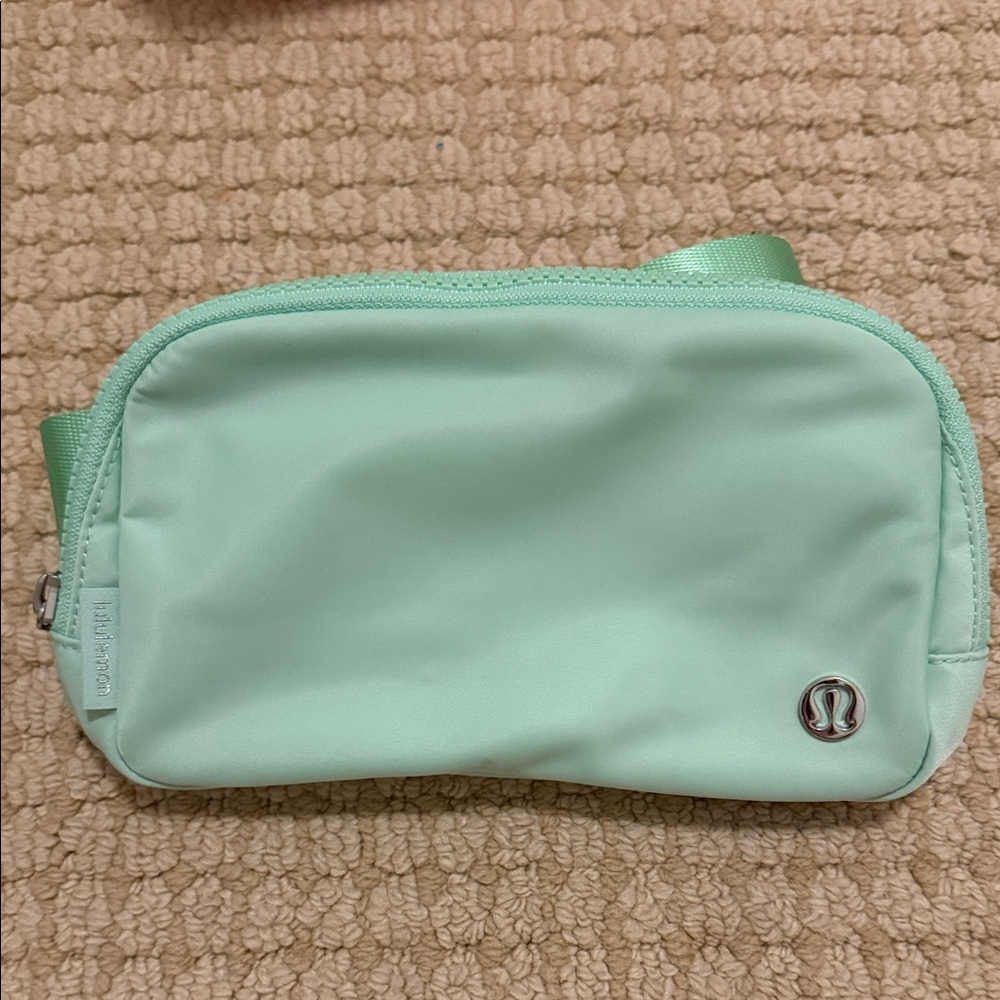 lululemon Mint Green Everywhere Belt Bag